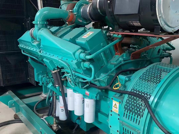 平阳更换100kW柴油发电机组机油时，需要注意哪些事项？